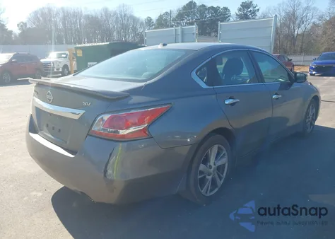 2015 Nissan Altima 2.5 Sv z USA, uszkodzony, nr VIN 1N4AL3AP2FC226899